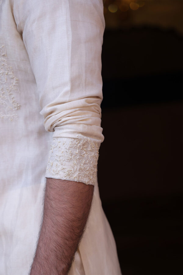 Jaipur Ivory Elegance Kurta - Image 3
