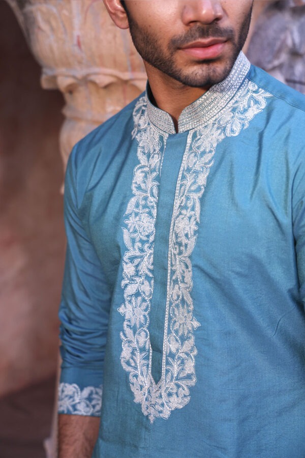 Palace Skyline Kurta - Image 2